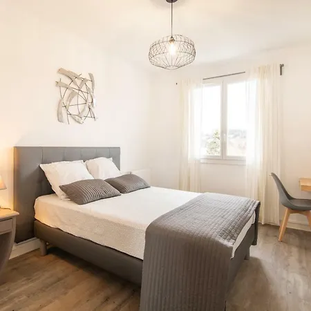 Le Logis Du Pin Apartment